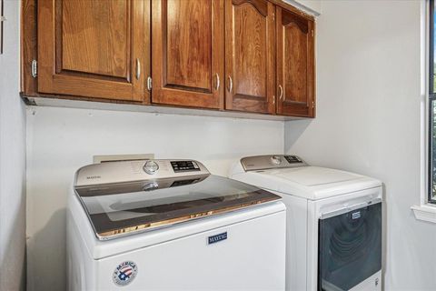 Tiny photo for 1916 Middle Glen Drive, Carrollton, TX 75007 (MLS # 21095893)