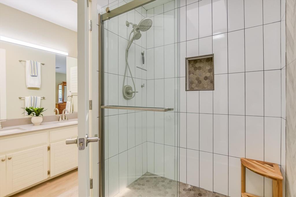 Lost Echo Bay - Residential