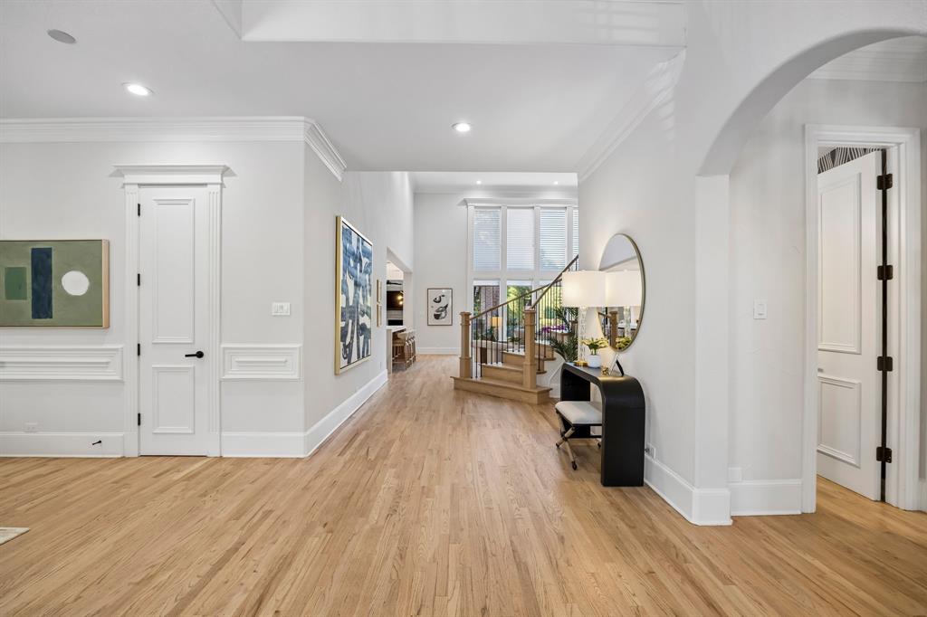 1010 Ashlawn Drive