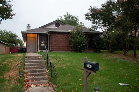 7220 Blackthorn Drive Fort Worth TX 76137