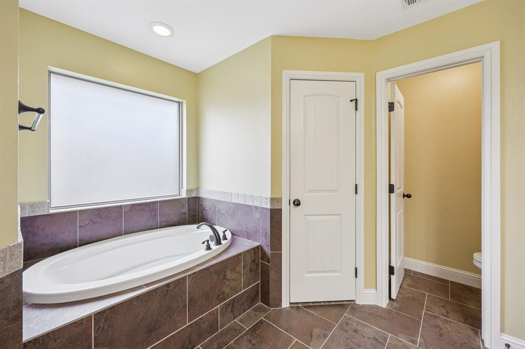 The Hamptons Ph II - Residential