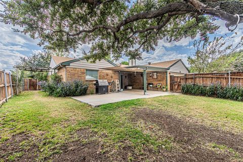 A home in Lewisville