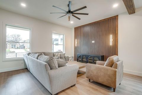 Tiny photo for 2705 Gordon Avenue, Fort Worth, TX 76110 (MLS # 21198474)