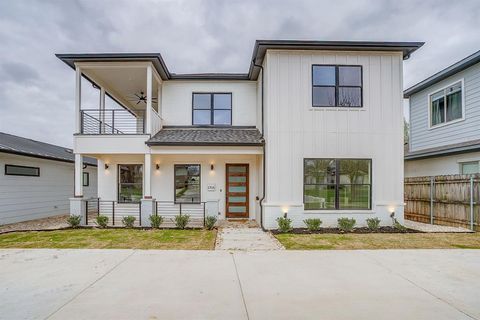 Tiny photo for 2705 Gordon Avenue, Fort Worth, TX 76110 (MLS # 21198474)