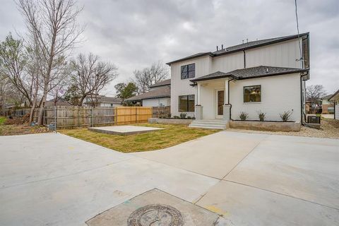 Tiny photo for 2705 Gordon Avenue, Fort Worth, TX 76110 (MLS # 21198474)