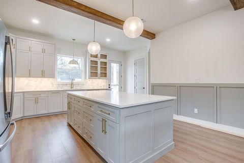 Tiny photo for 2705 Gordon Avenue, Fort Worth, TX 76110 (MLS # 21198474)