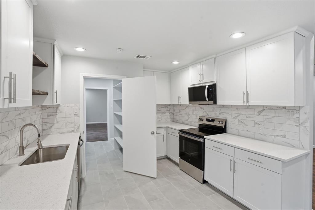 Waverly Place - Residential