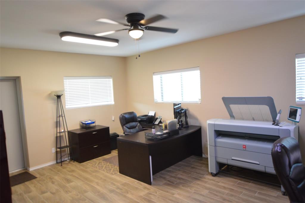 Kemp Bus Park - Commercial Sale