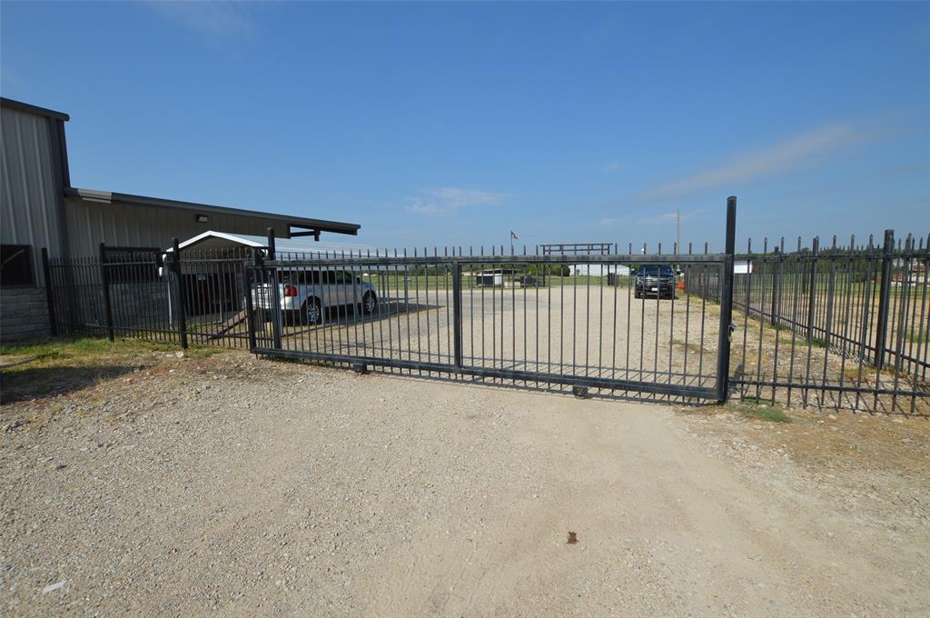 Kemp Bus Park - Commercial Sale