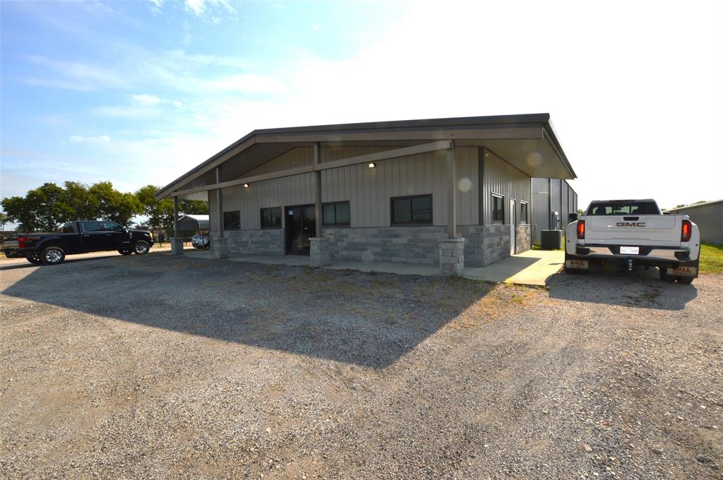 11639 E Highway 175 E