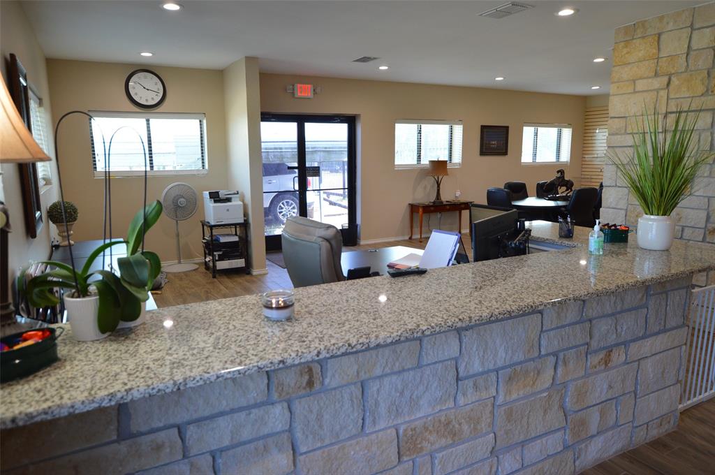 Kemp Bus Park - Commercial Sale