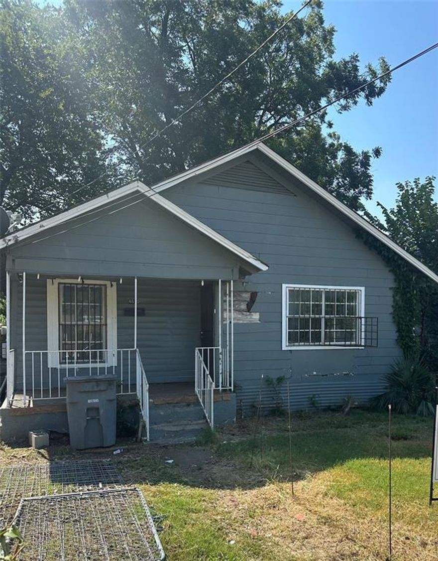 Opportunity awaits! This home is being sold as-is, offering the perfect canvas for investors, DIY enthusiasts, or buyers looking to customize their space. Situated in a convenient Dallas location, 4610 Canal St provides quick access to major highways, schools, and local amenities. With endless potential, this property is ready for your vision—whether it’s a renovation project, rental investment, or a fresh start.
Don’t miss the chance to make this property your next success story!