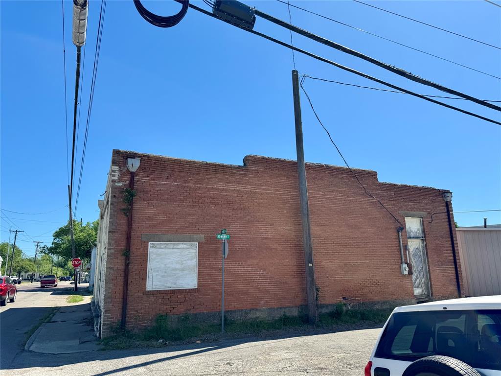 Orig Town Of Commerce - Commercial Sale