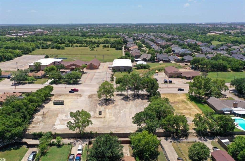 Photo of 301/325 N Town East Boulevard, Mesquite, TX 75150 (MLS # 21343875)