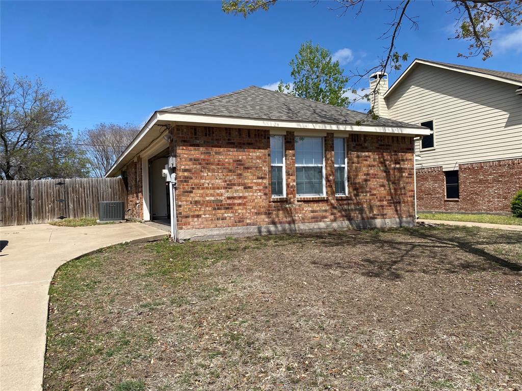 3496 Hawthorne Trail