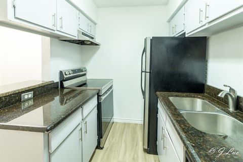Photo of 4044 Buena Vista Street #104, Dallas, TX 75204 (MLS # 21094159)