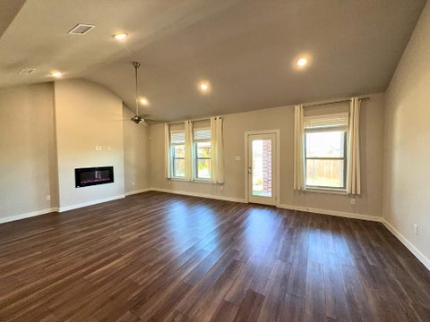 Photo of 10740 Juniper Canyon Way, Fort Worth, TX 76126 (MLS # 21408910)