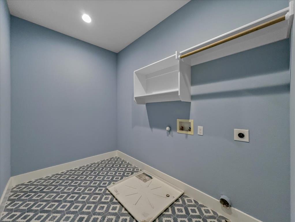 Mount Auburn - Residential