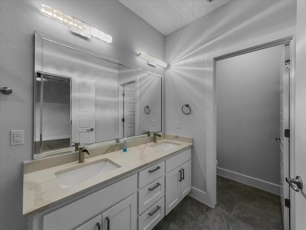 Mount Auburn - Residential