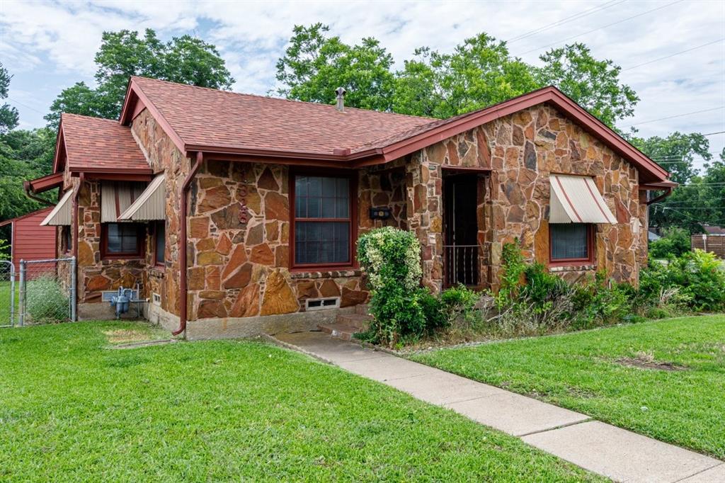 1328 Lakeside Drive