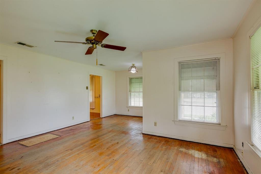 1328 Lakeside Drive