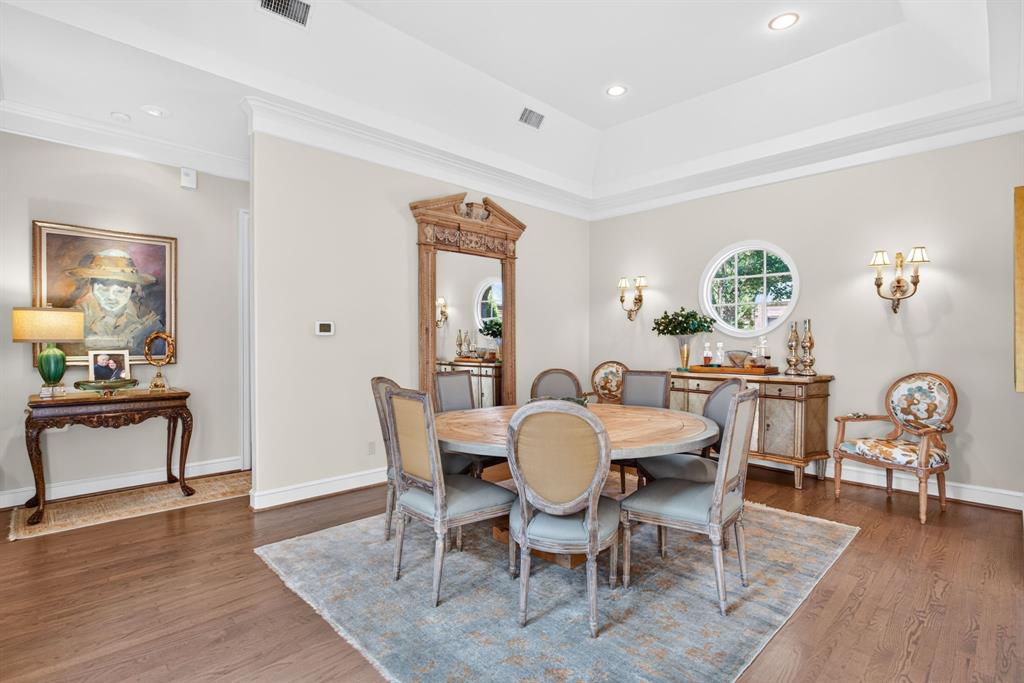 4902 Westbriar Drive