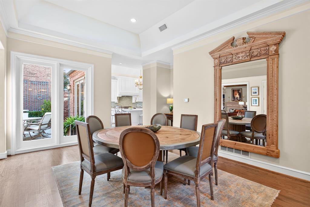 4902 Westbriar Drive