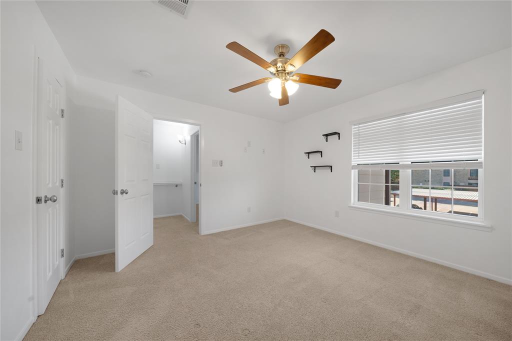 Preston Oaks Crossing Condos 01 & 02 - Residential Lease