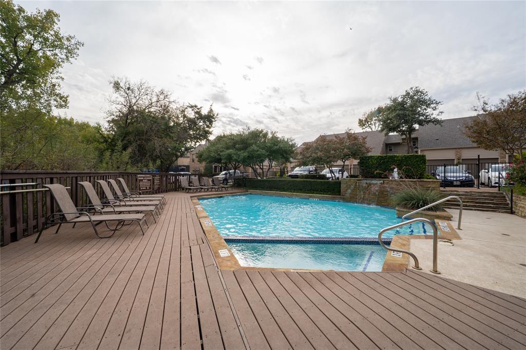 Preston Oaks Crossing Condos 01 & 02 - Residential Lease