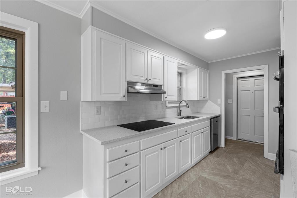 Shreveport, Louisiana 71108, United States, 4 Bedrooms Bedrooms, ,2 BathroomsBathrooms,Residential,Contingent,197375