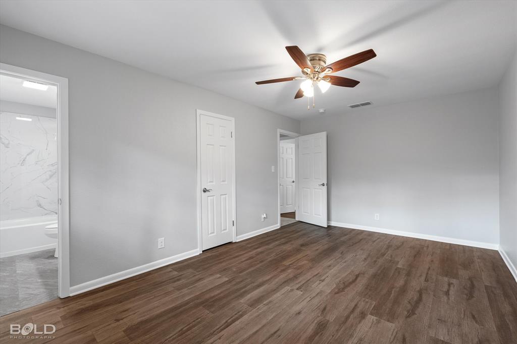 Shreveport, Louisiana 71108, United States, 4 Bedrooms Bedrooms, ,2 BathroomsBathrooms,Residential,Contingent,197375