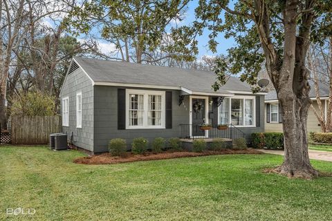 Tiny photo for 351 Fontaine Street, Shreveport, LA 71105 (MLS # 21195051)