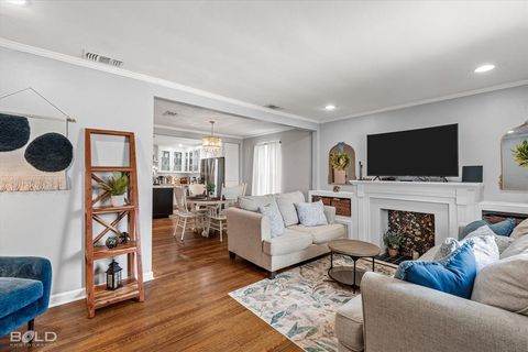 Tiny photo for 351 Fontaine Street, Shreveport, LA 71105 (MLS # 21195051)