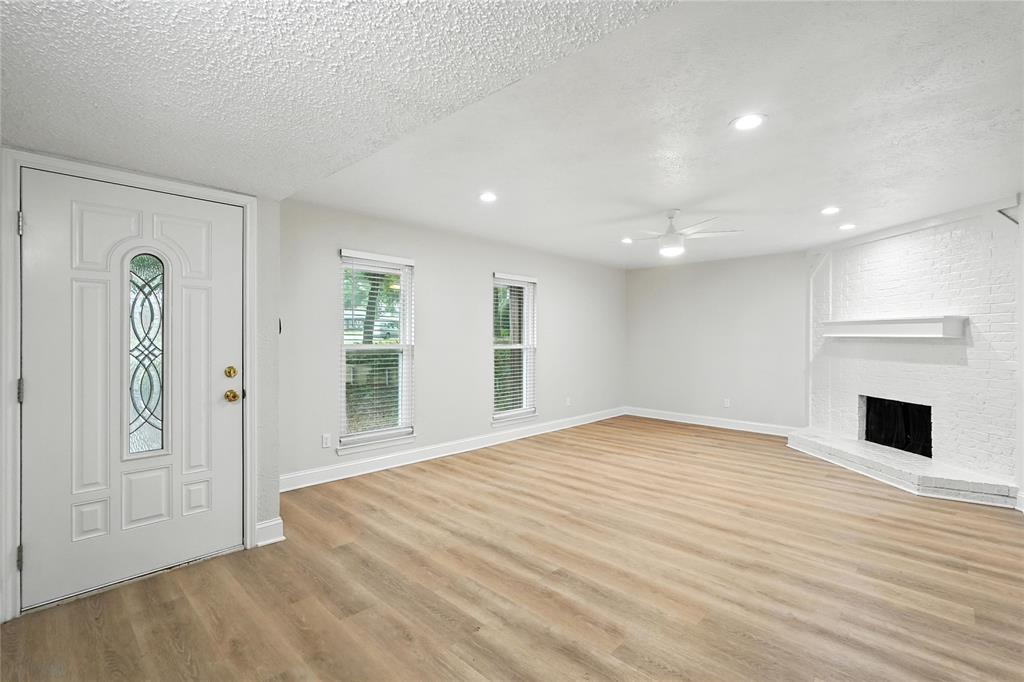 1409 Blanco Lane