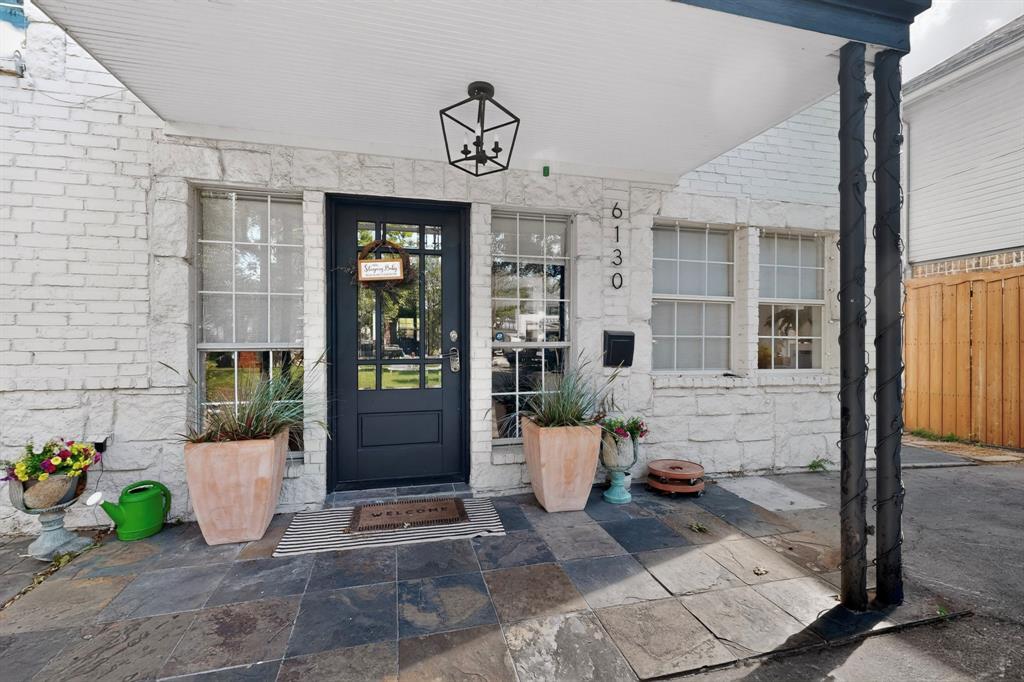 6130 Lakeshore Drive