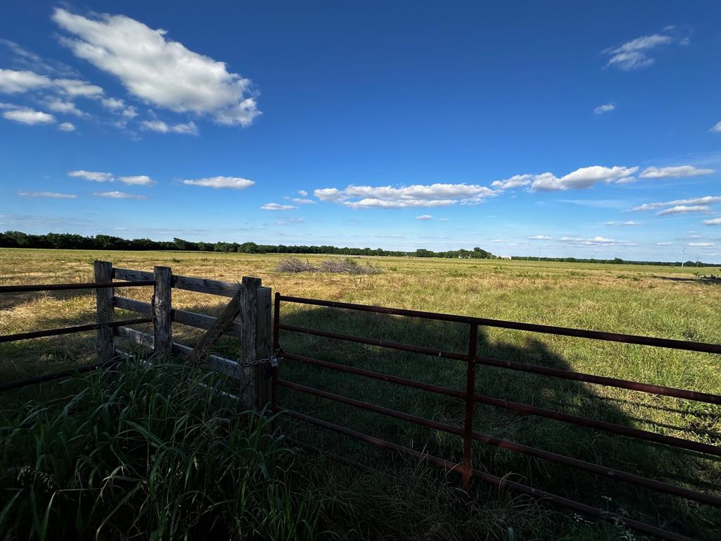 23 +/- Acres County Rd 4815