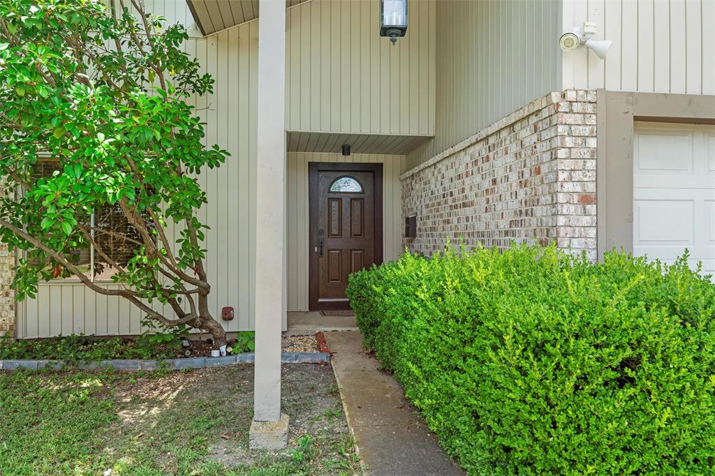 1722 Plantation Road