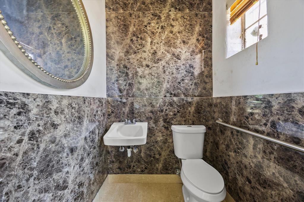 Trinity Heights 03 - Commercial Sale