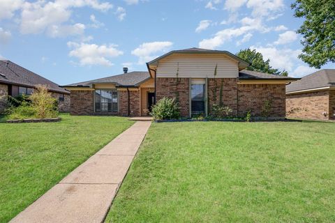 1304 Petunia Drive Allen TX 75002