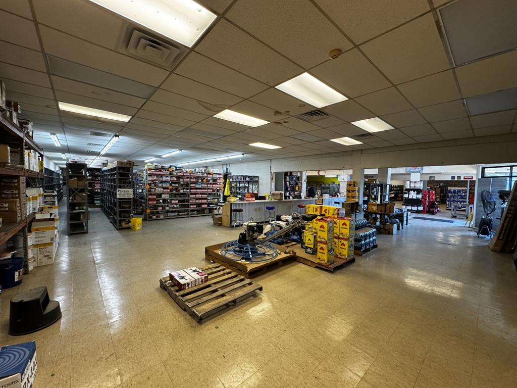 Howells Sub - Commercial Sale