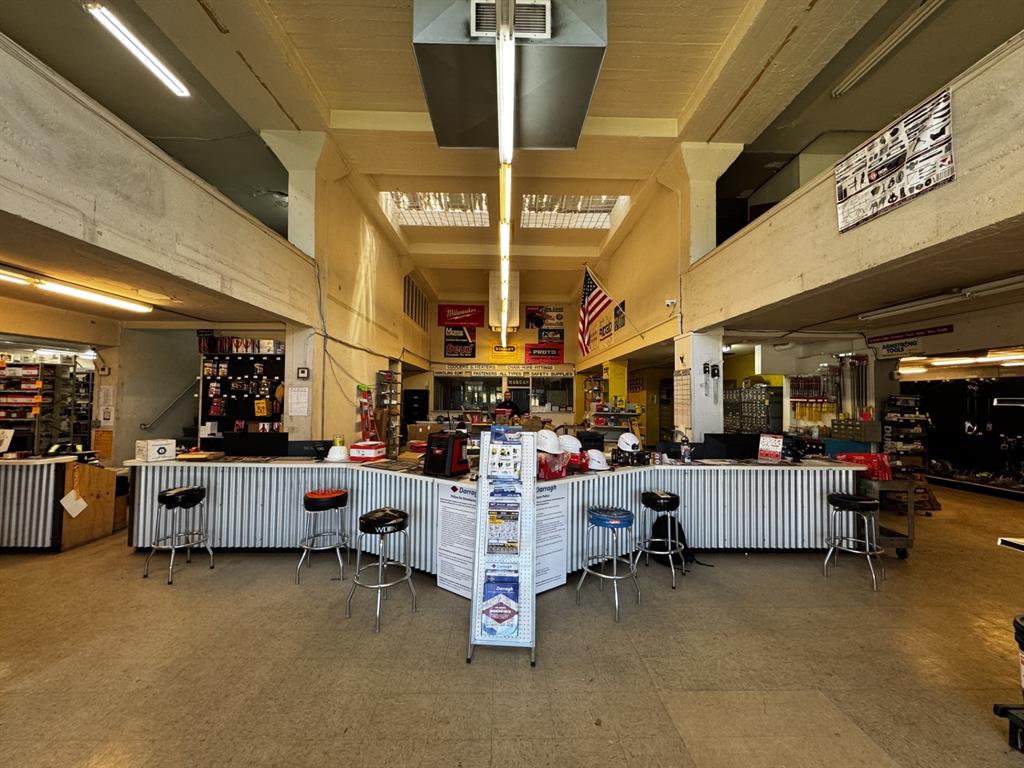 Howells Sub - Commercial Sale