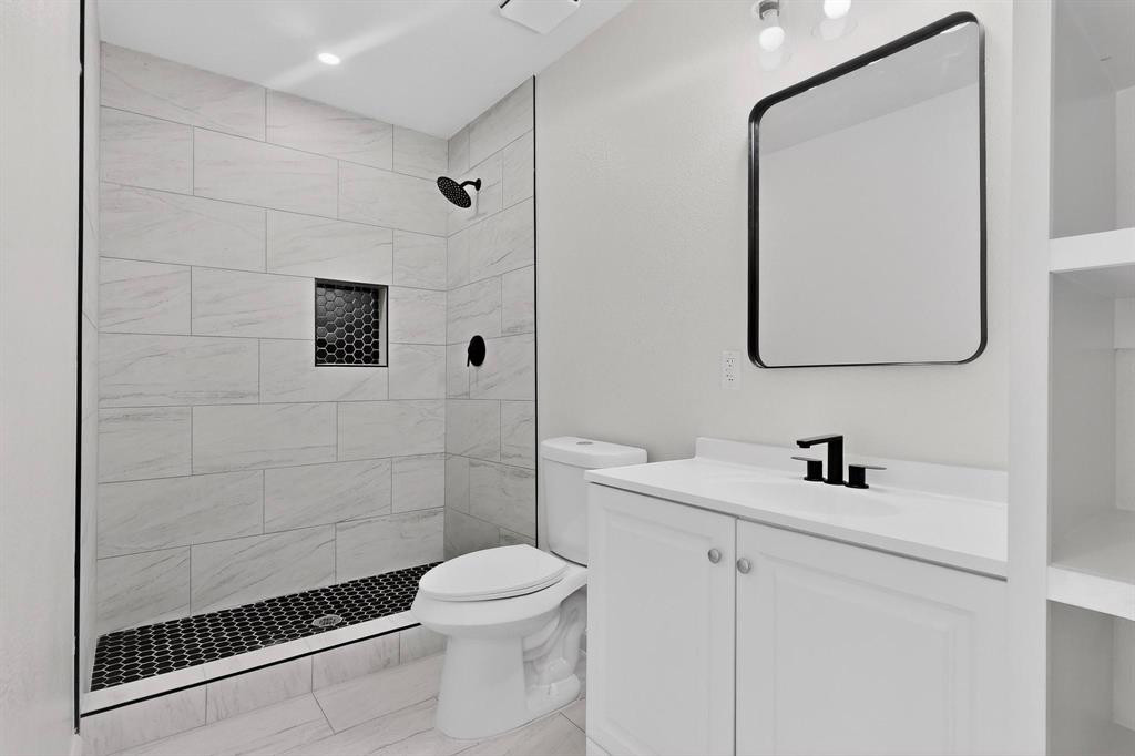 Oak Tree - Residential