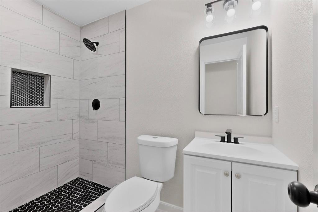 Oak Tree - Residential