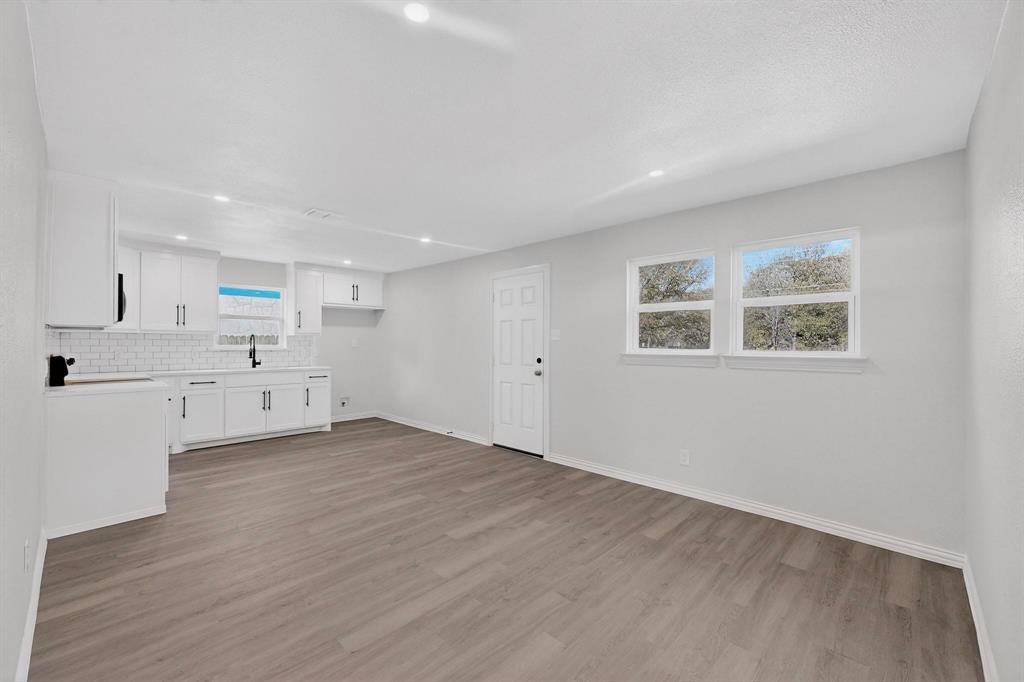 Oak Tree - Residential