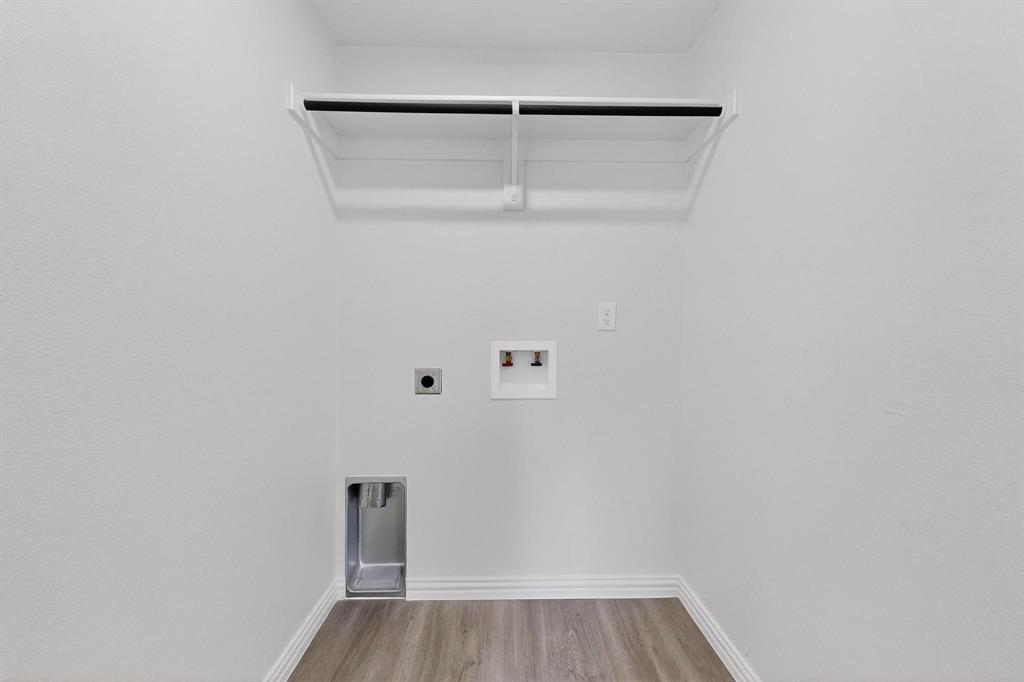 Oak Tree - Residential