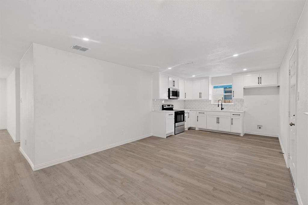 Oak Tree - Residential