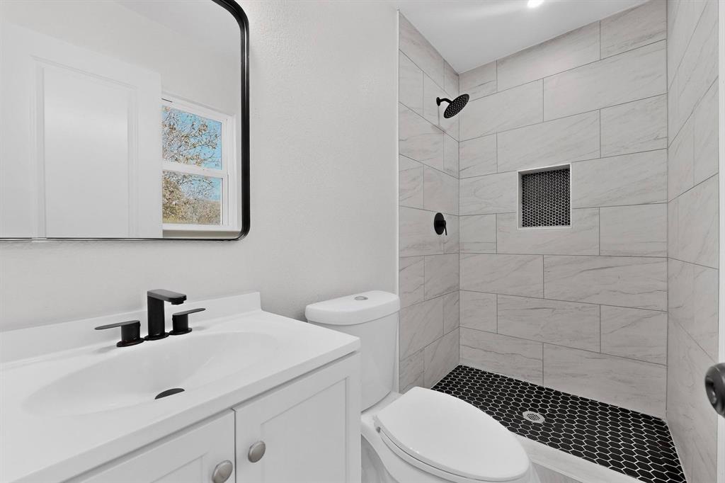 Oak Tree - Residential