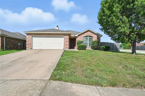 7307 Lake Front Trail Arlington TX 76002