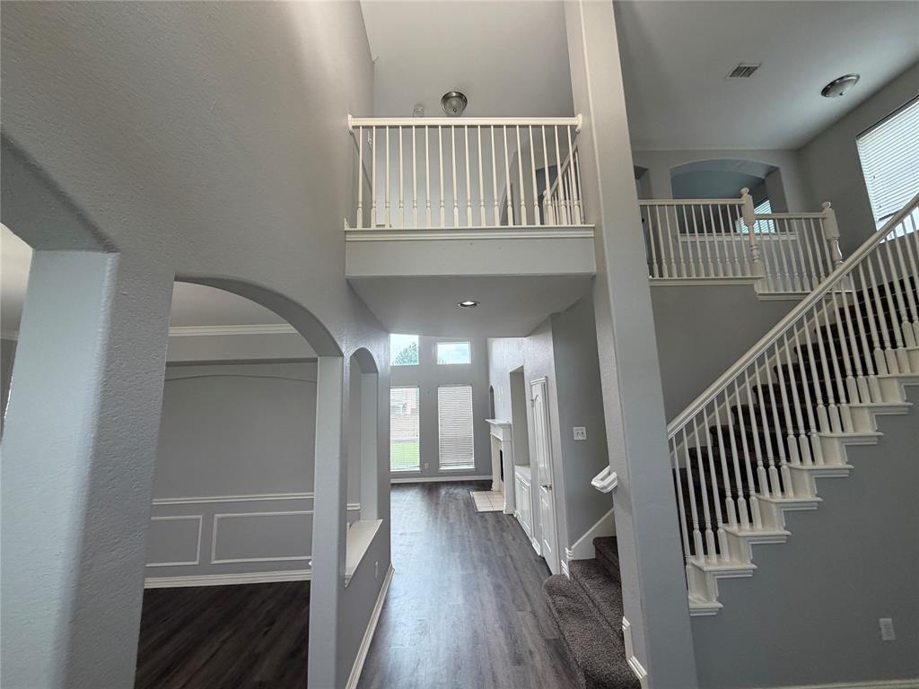 1055 Heathrow Drive