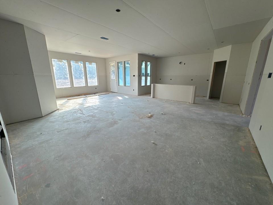 148 Oak Grove Way